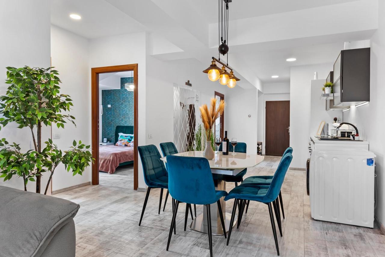 Cozy Special Center - Old Town With Terrace Apartment Bukarest