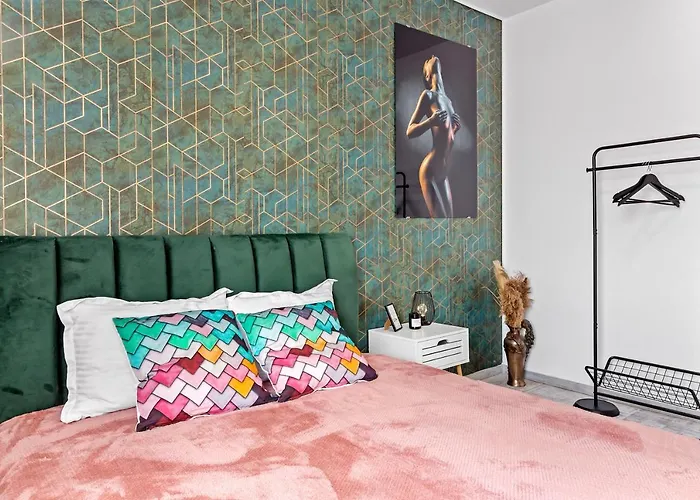 Cozy Special City Center - Old Town Apartment With Terrace